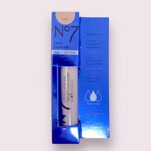 No7 Lift & Luminate Serum Concealer Light